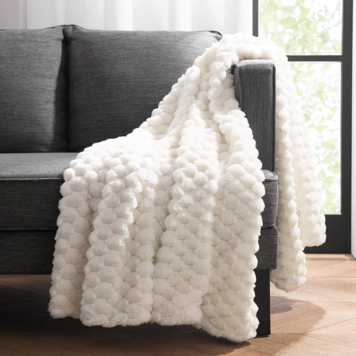 Plush Faux Fur Throw Blanket